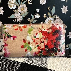 Gucci Blooms Full Size Wallet